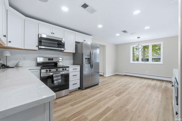 3831 Ironwood Court, Fort Wayne, IN 46815