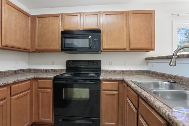 2 Transom Road, Port Wentworth, GA 31407