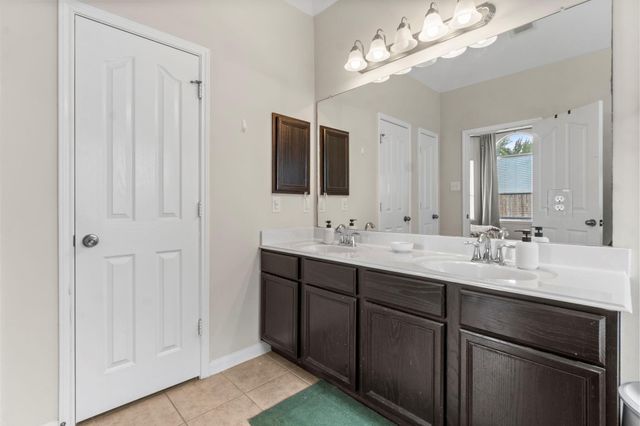 12102 Green Willow Falls Drive, Tomball, TX 77375