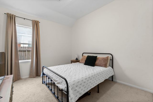 12102 Green Willow Falls Drive, Tomball, TX 77375