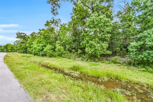 614 County Road 6324, Dayton, TX 77535