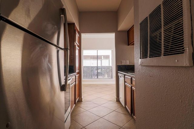 2025 Augusta Drive 1005, Houston, TX 77057