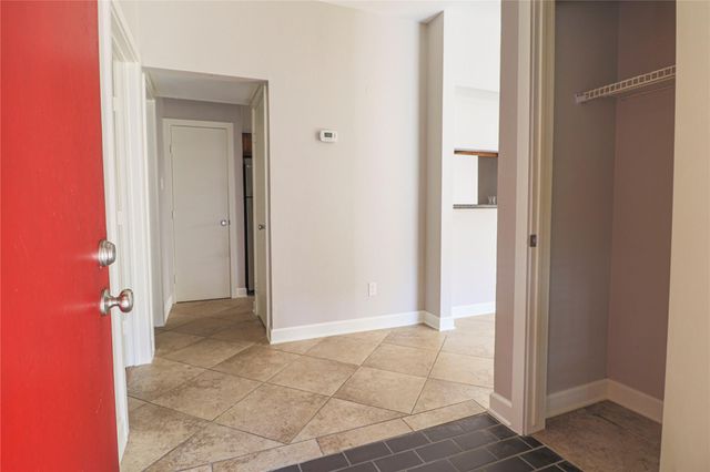 2025 Augusta Drive 1005, Houston, TX 77057
