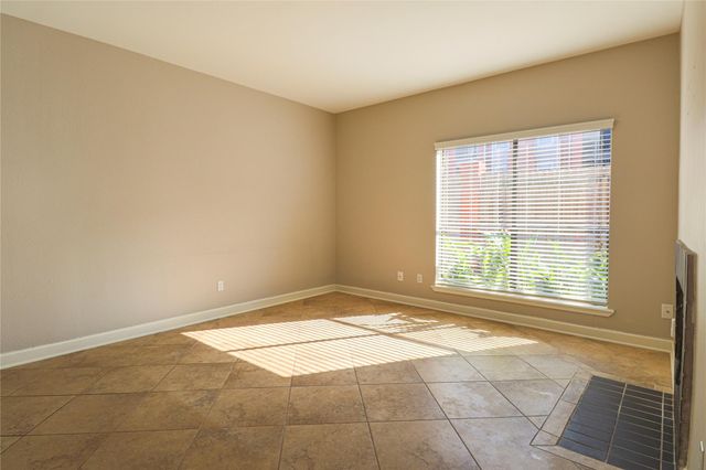 2025 Augusta Drive 1005, Houston, TX 77057