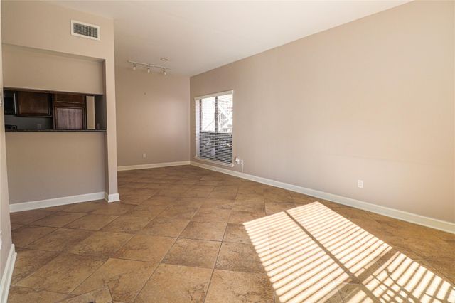2025 Augusta Drive 1005, Houston, TX 77057