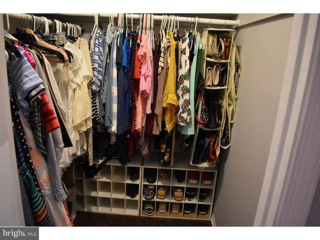 33 BUTTONWOOD RD, Voorhees, NJ 08043