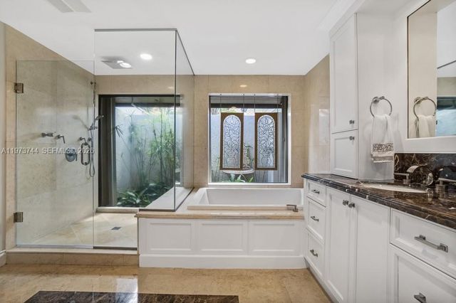 7812 SW 88th Ter, Miami, FL 33156