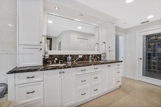 7812 SW 88th Ter, Miami, FL 33156