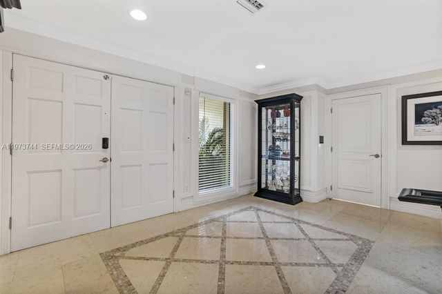 7812 SW 88th Ter, Miami, FL 33156