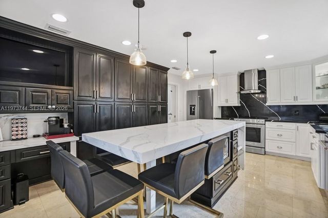 7812 SW 88th Ter, Miami, FL 33156