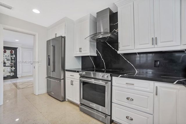 7812 SW 88th Ter, Miami, FL 33156