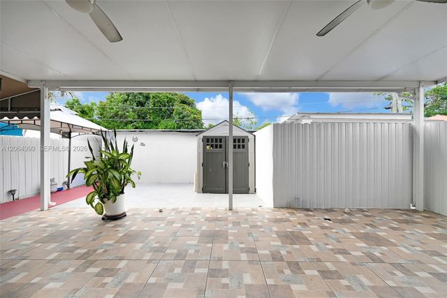 451 E 37th St, Hialeah, FL 33013
