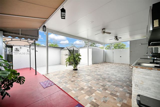 451 E 37th St, Hialeah, FL 33013