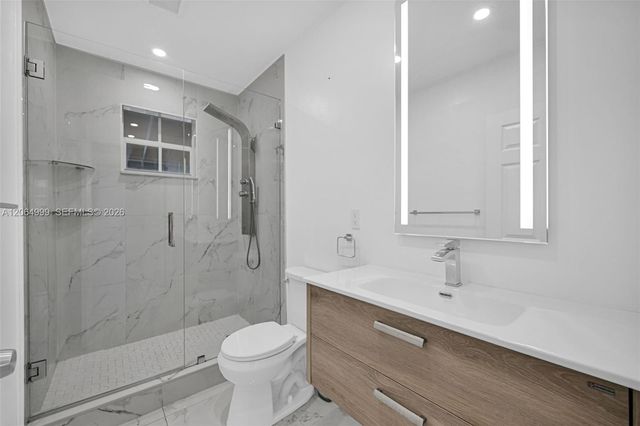 451 E 37th St, Hialeah, FL 33013