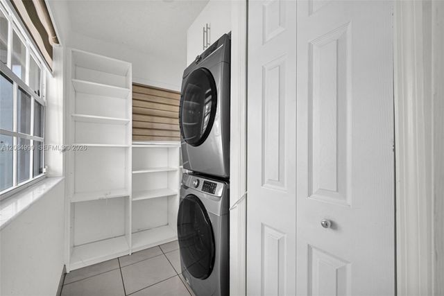 451 E 37th St, Hialeah, FL 33013