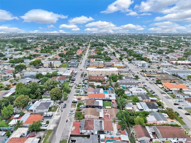 451 E 37th St, Hialeah, FL 33013