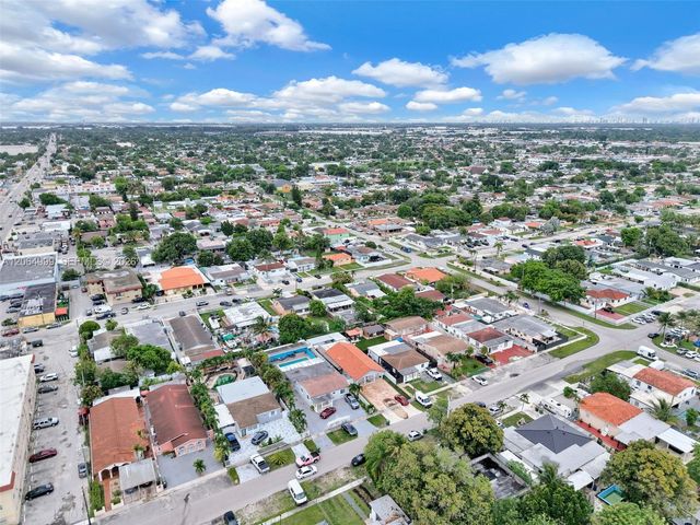 451 E 37th St, Hialeah, FL 33013