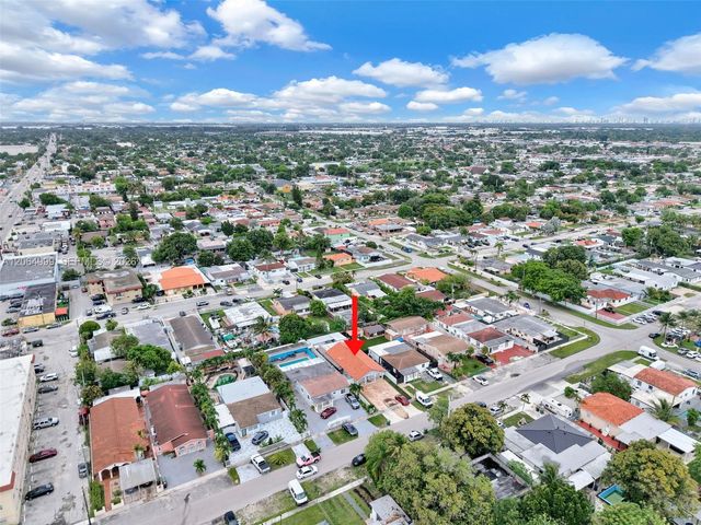 451 E 37th St, Hialeah, FL 33013