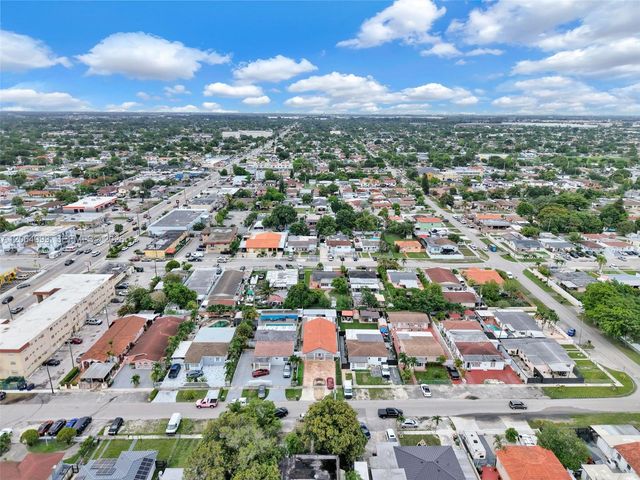 451 E 37th St, Hialeah, FL 33013