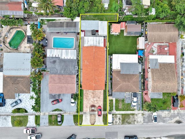 451 E 37th St, Hialeah, FL 33013