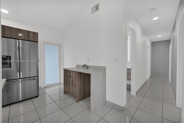 451 E 37th St, Hialeah, FL 33013