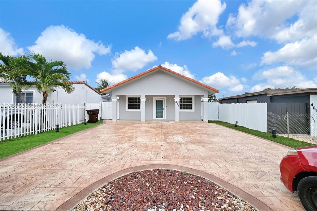 451 E 37th St, Hialeah, FL 33013