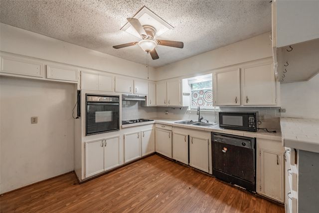 202 Mathis Street, Seagoville, TX 75159