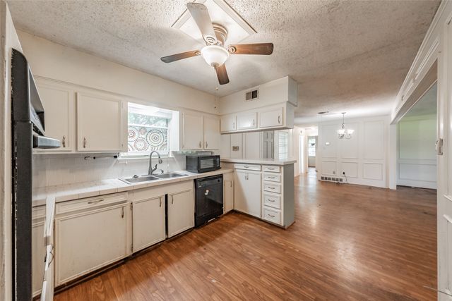 202 Mathis Street, Seagoville, TX 75159