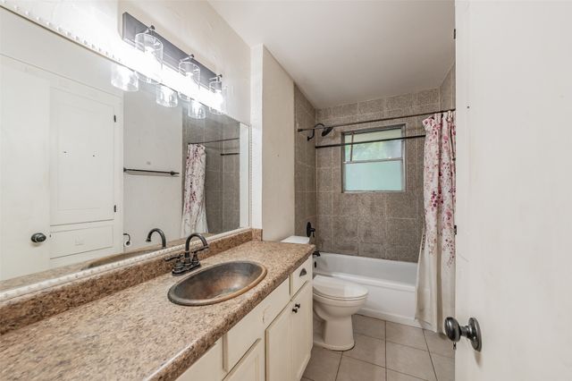 202 Mathis Street, Seagoville, TX 75159