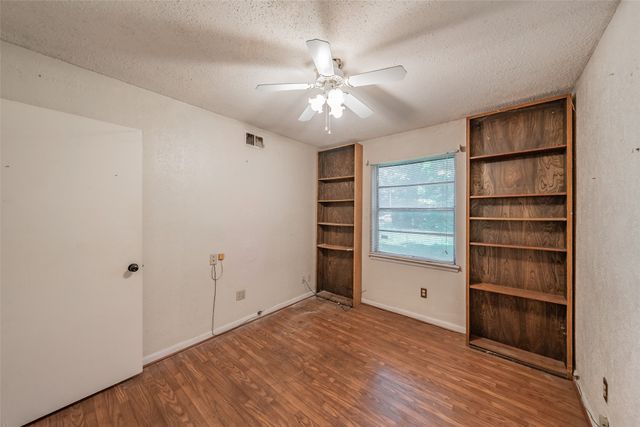 202 Mathis Street, Seagoville, TX 75159