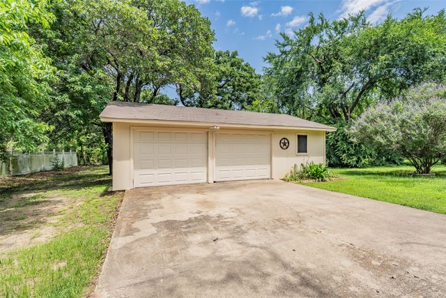 202 Mathis Street, Seagoville, TX 75159