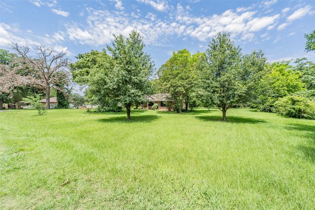 202 Mathis Street, Seagoville, TX 75159