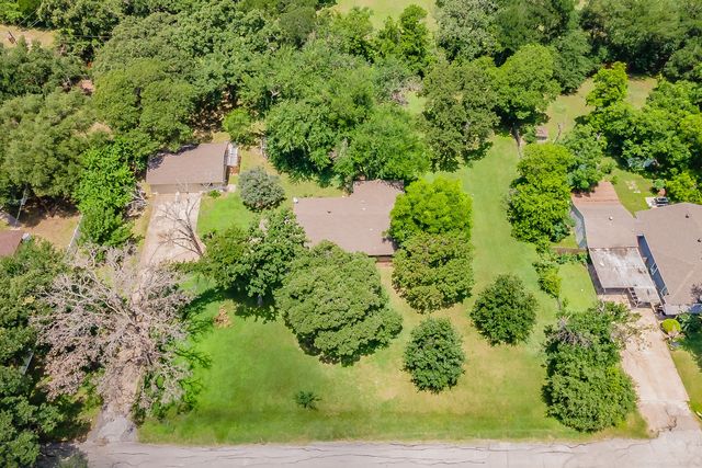 202 Mathis Street, Seagoville, TX 75159