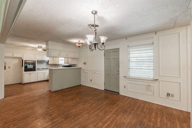 202 Mathis Street, Seagoville, TX 75159