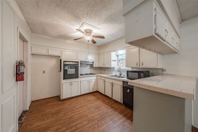 202 Mathis Street, Seagoville, TX 75159