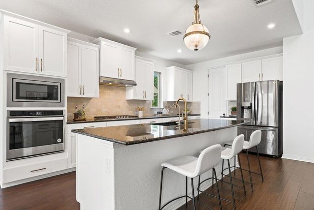 1129 RIVER VISTA RD, Georgetown, TX 78628
