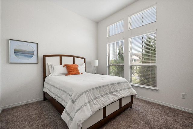 1129 RIVER VISTA RD, Georgetown, TX 78628