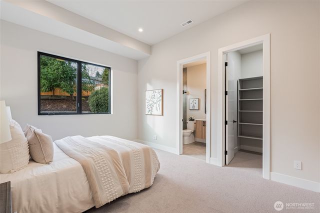 2423 129th Avenue SE, Bellevue, WA 98005