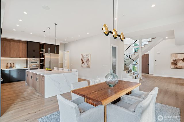 2423 129th Avenue SE, Bellevue, WA 98005
