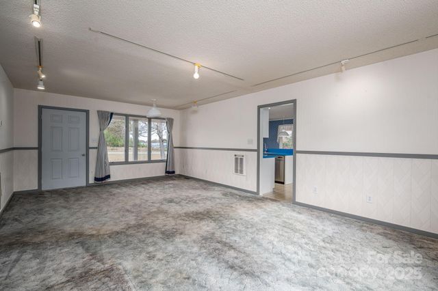 1894 Hwy 73 Highway, Iron Station, NC 28080