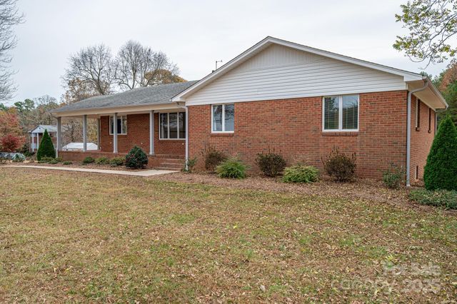 1894 Hwy 73 Highway, Iron Station, NC 28080