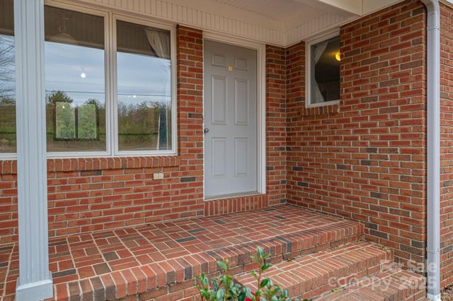 1894 Hwy 73 Highway, Iron Station, NC 28080