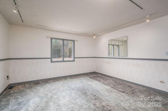 1894 Hwy 73 Highway, Iron Station, NC 28080