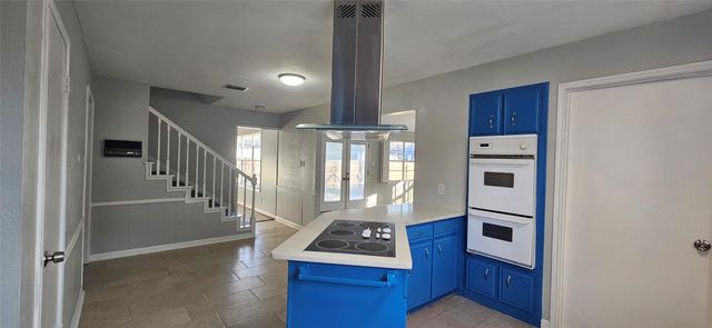 15231 Falling Creek Drive, Houston, TX 77068