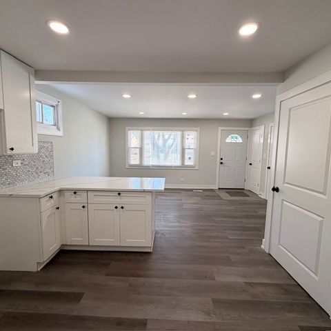 16752 Artesian Avenue, Hazel Crest, IL 60429