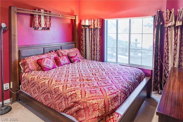 8867 Bonneville Peak Court, Las Vegas, NV 89148