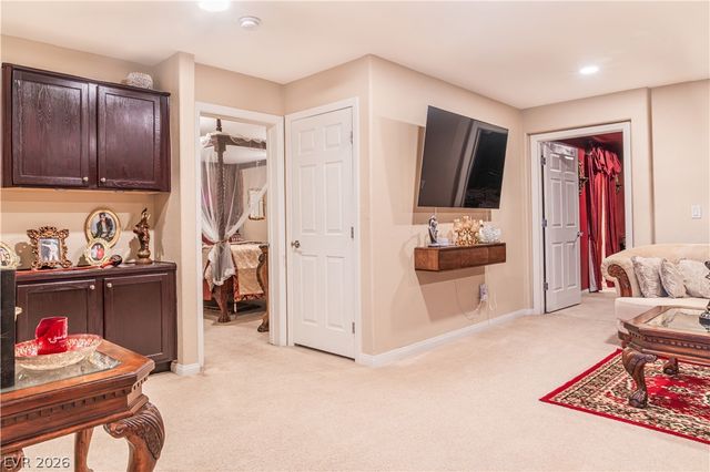 8867 Bonneville Peak Court, Las Vegas, NV 89148