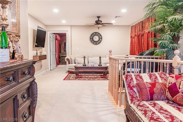 8867 Bonneville Peak Court, Las Vegas, NV 89148