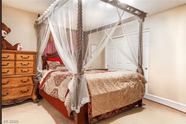 8867 Bonneville Peak Court, Las Vegas, NV 89148