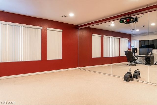 8867 Bonneville Peak Court, Las Vegas, NV 89148